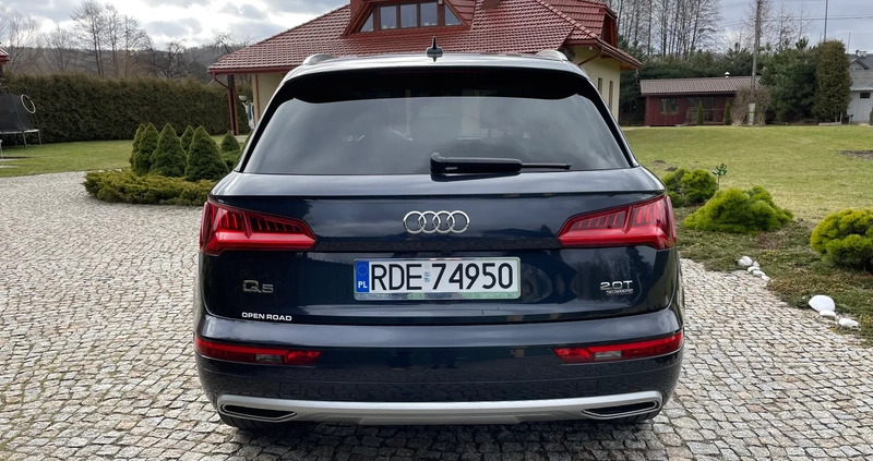 Audi Q5 cena 124900 przebieg: 74000, rok produkcji 2018 z Dębica małe 326